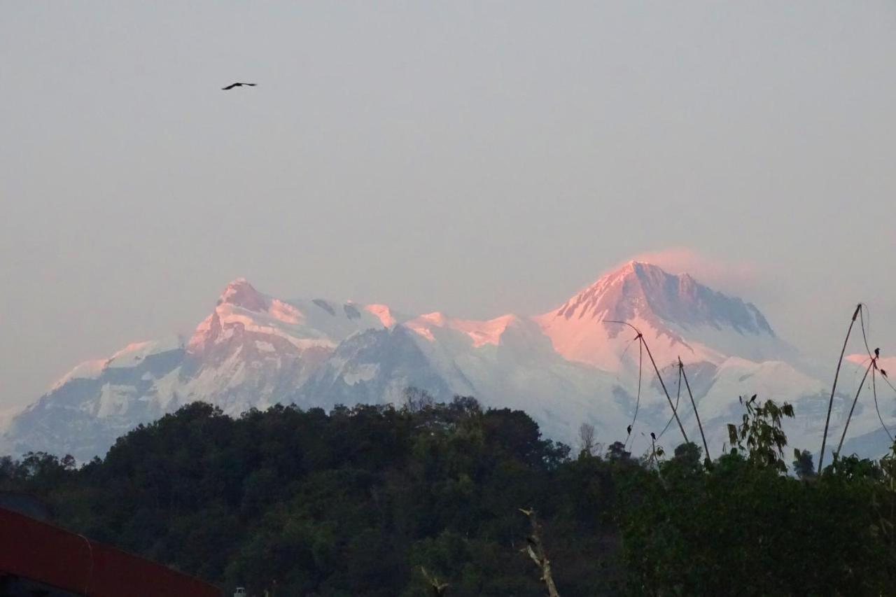 Hotel Karuna Pokhara Exterior foto