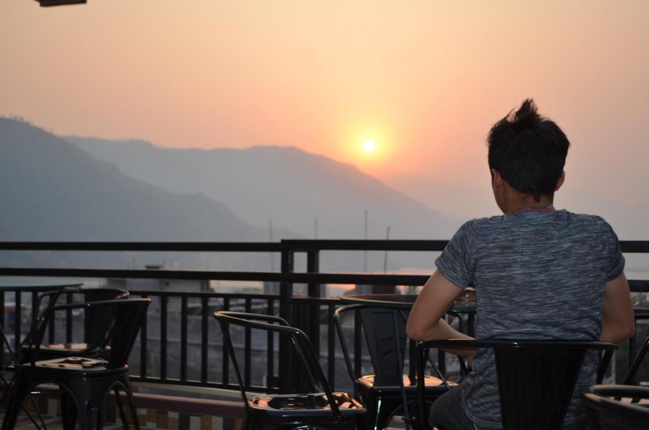 Hotel Karuna Pokhara Exterior foto